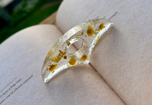 Pressed Floral Resin Thumb Page Holder - Yellow