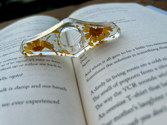 Pressed Floral Thumb Page Holder - Yellow