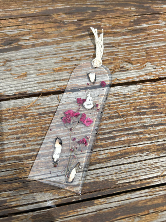 The Lennon- Pressed Flower Resin Key Chain